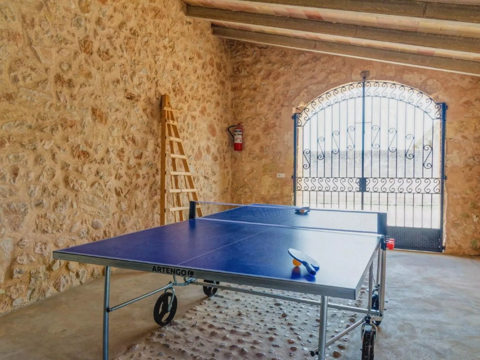 Wunderschönes Ferienhaus in Vilafranca De Bonany mit Privatem Pool-Image-tags.info