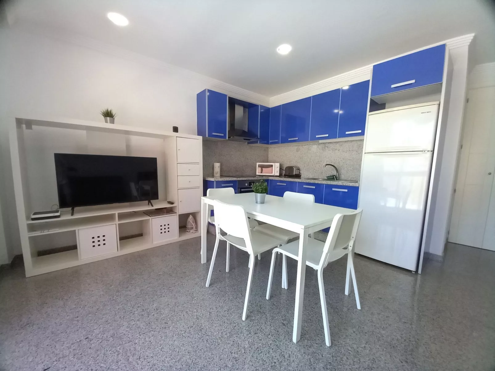 Ferienunterkunft "Playa Chica Medano".-Binnen