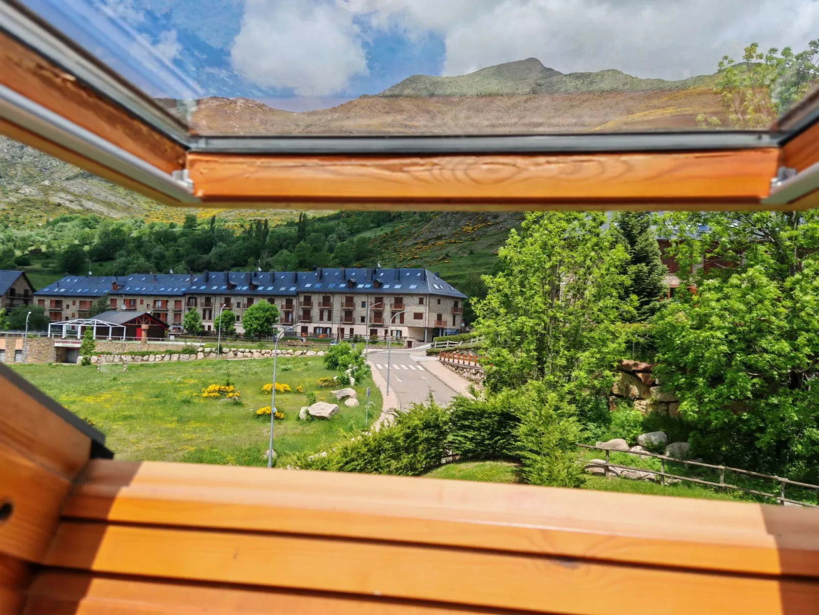 Aüt 3 Dachgeschosswohnung in Vall de Boí-Binnen