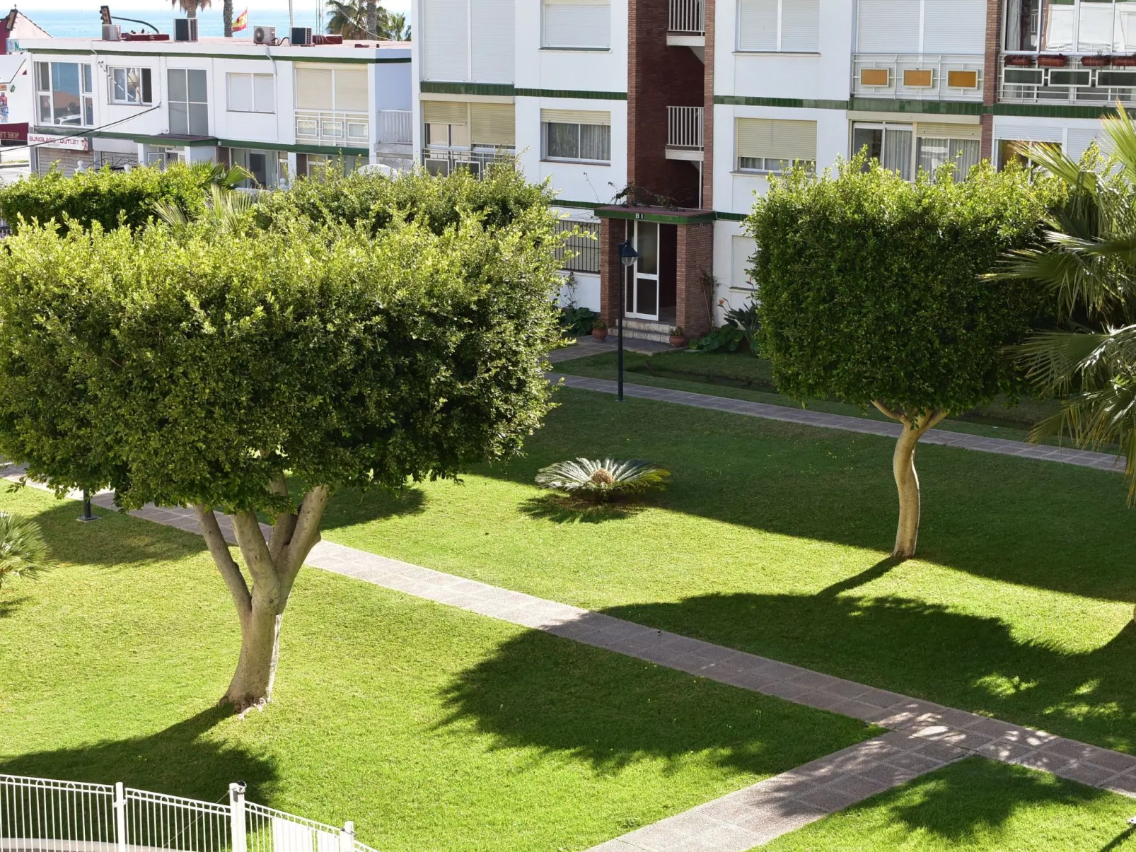 Helle und renovierte Ferienwohnung mit Balkon und tollem Blick auf das Meer-Binnen