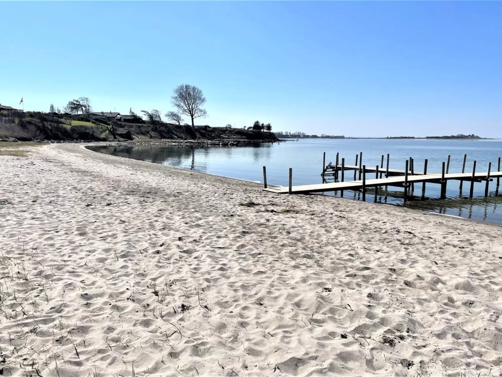 "Rise" - 250m from the sea-Buiten