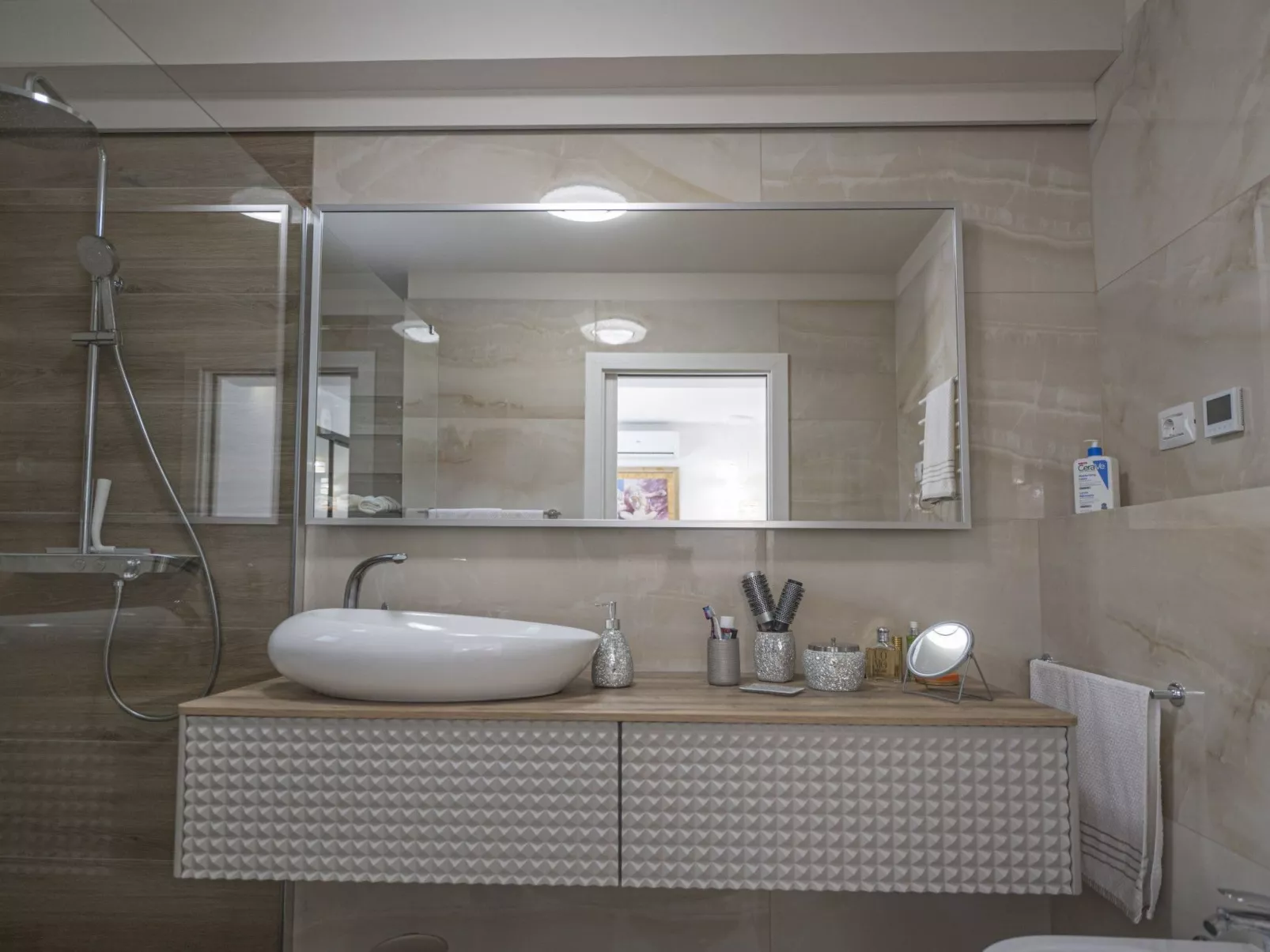 Unknown Accommodation-Binnen