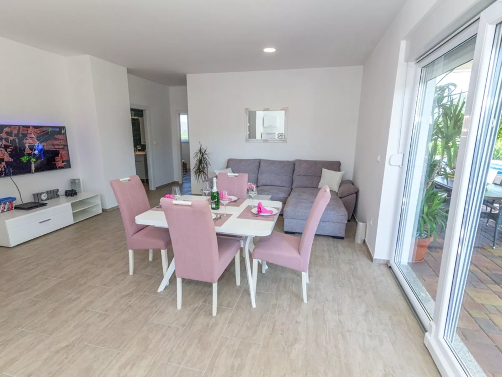 Holiday house Anetta-Binnen