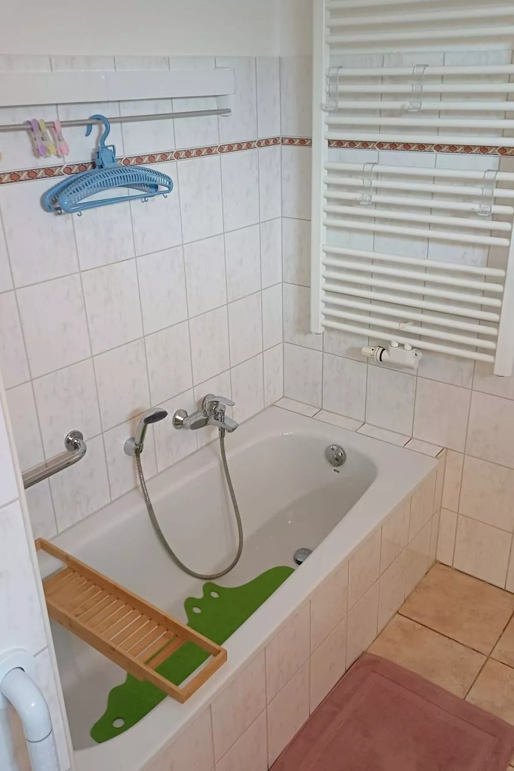 Möllis Ferienwohnung-Binnen