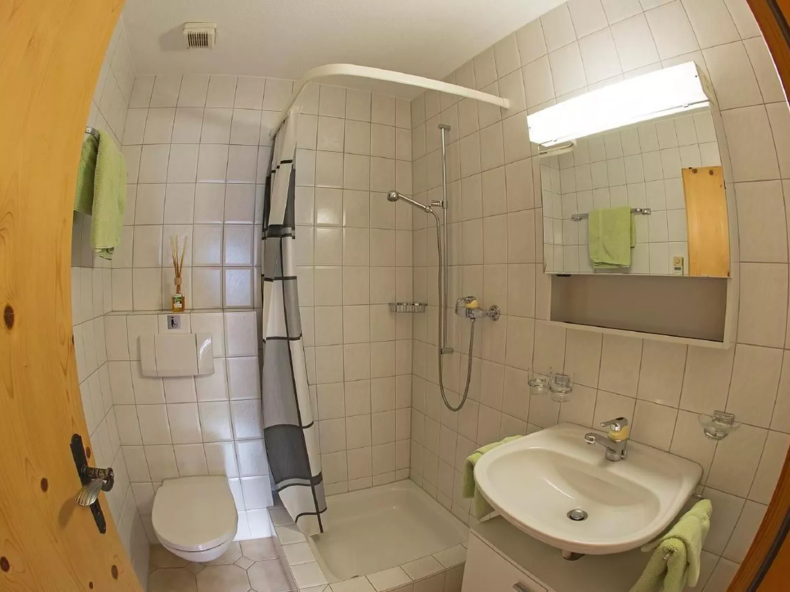 Chesa Surovas-Image-tags.info