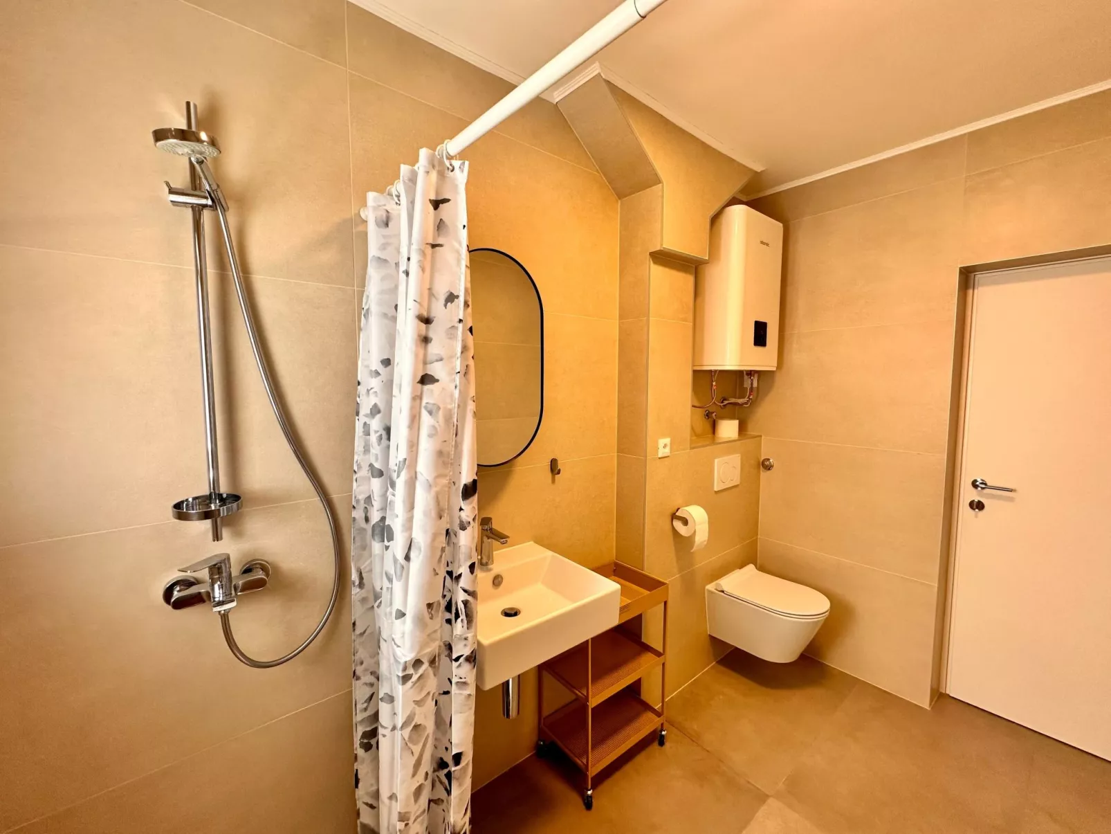 Jaka-Image-tags.info