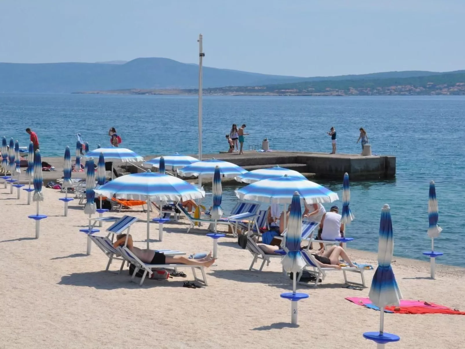 Wohnung mit Balkon und Meerblick-Buiten