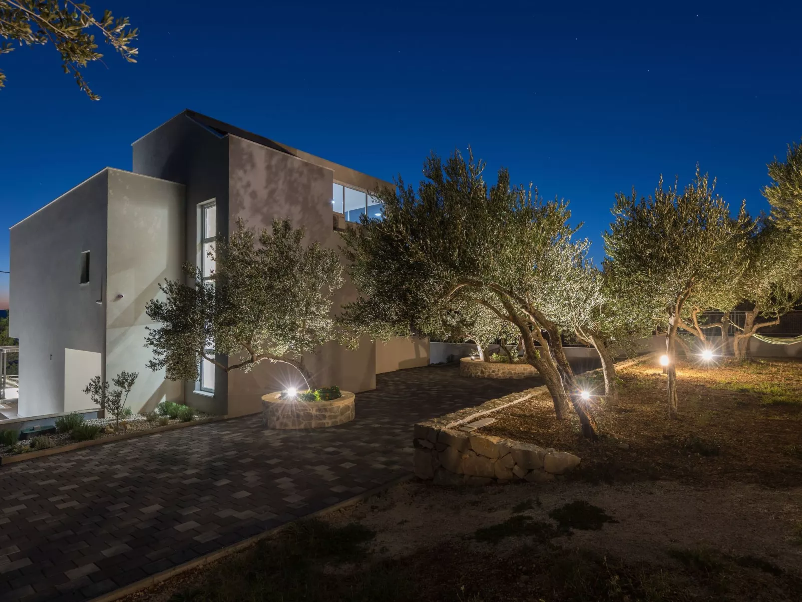 Villa Kuk mit beheiztem Pool-Buiten