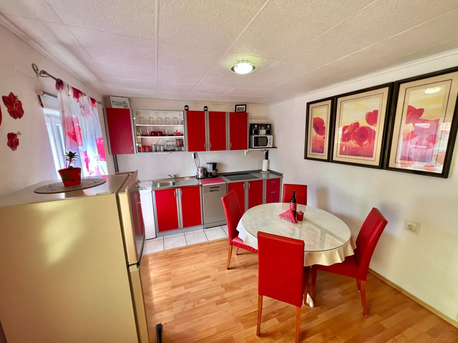 Mit eigenem Garten und Grill-Binnen