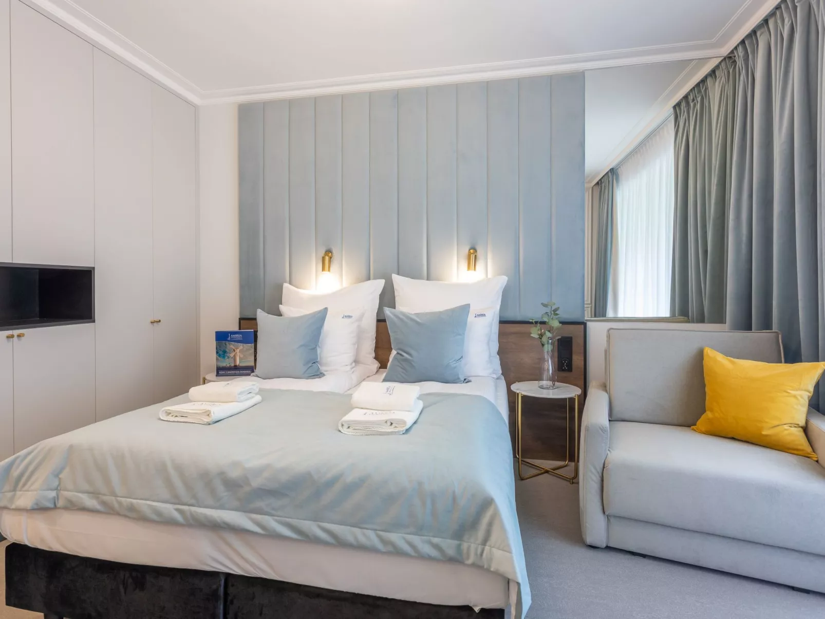 Wohnung direkt an der Promenade in Swinemünde-Image-tags.info