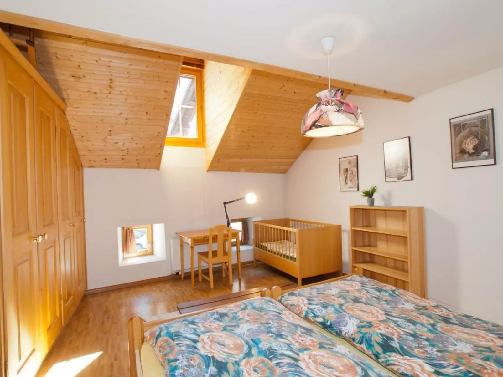 Il balcun tort-Binnen