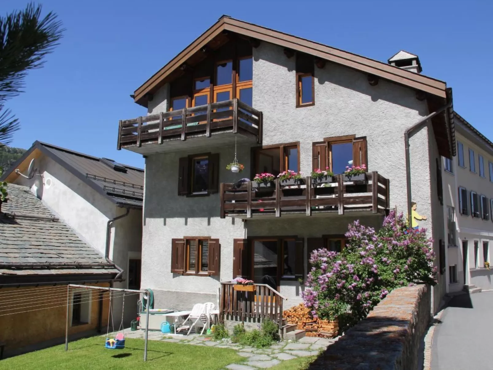 Chesa Madragena-Binnen