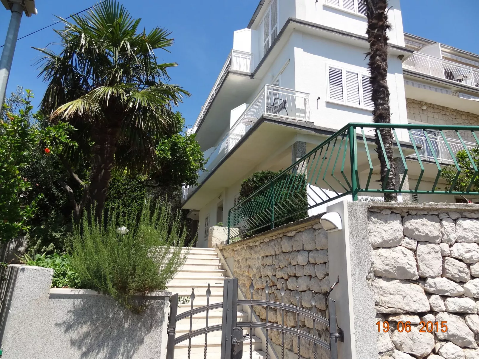 Komfortables Studio-Apartment mit Meerblick-Buiten