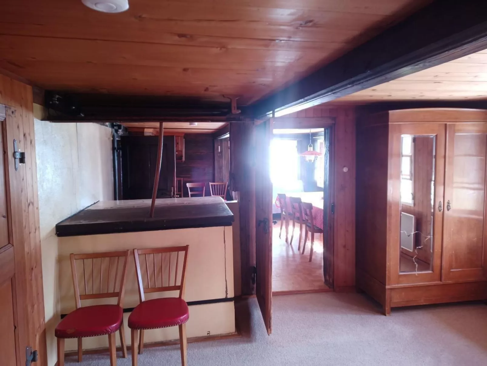 Antikes Ferienhaus-Binnen