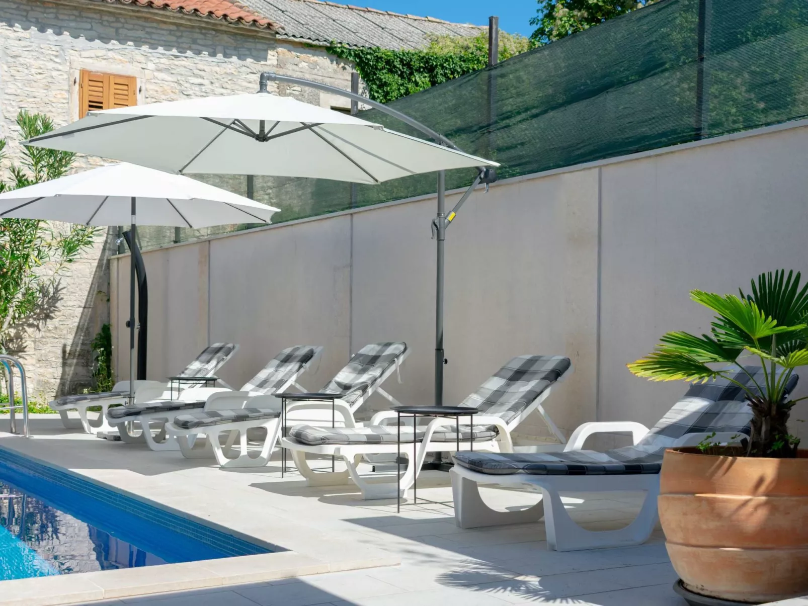 Villa Martin - Rückzugsort auf dem Land mit Pool-Buiten