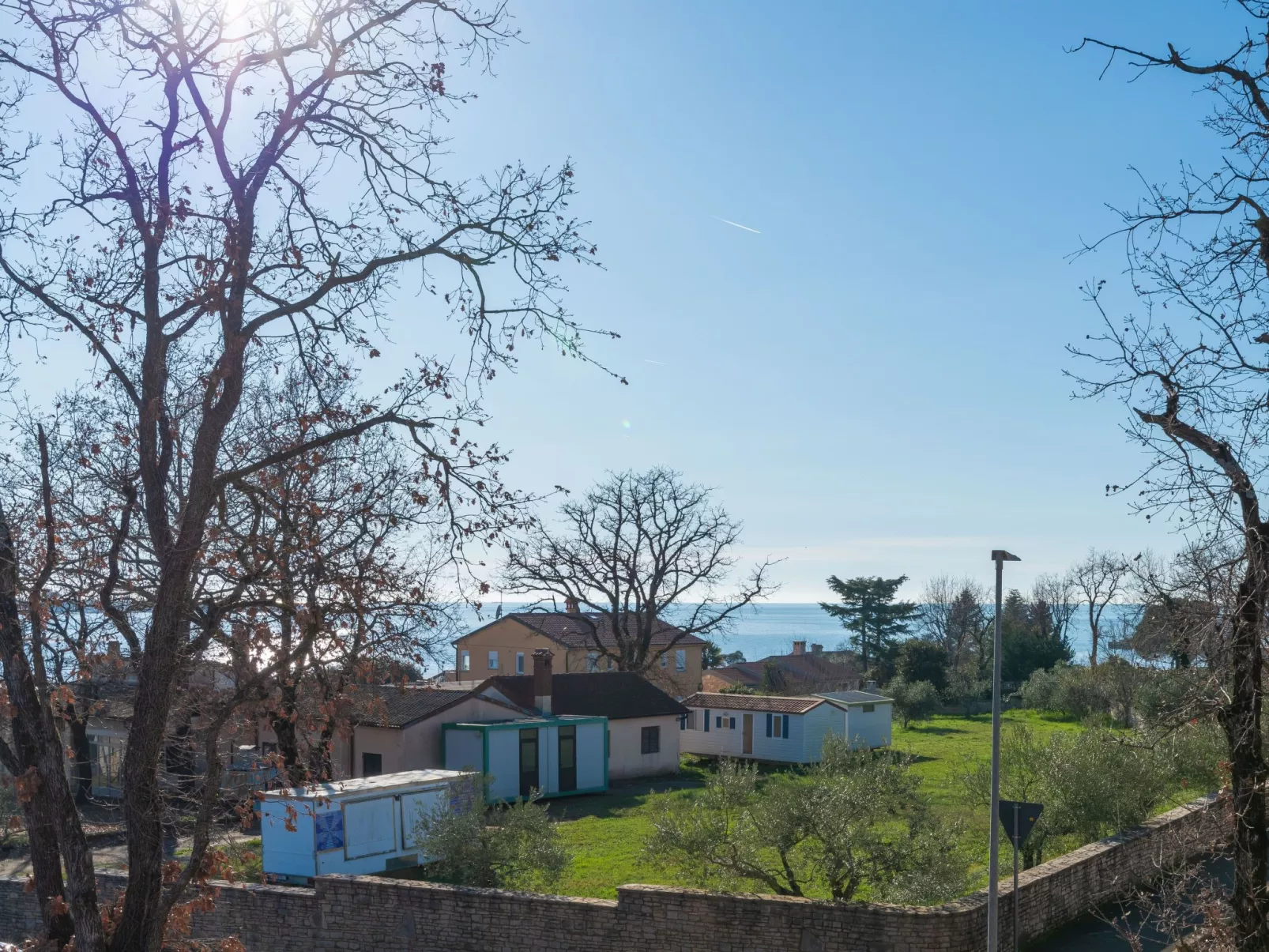 Mit eigenem Garten und Terrasse-Buiten