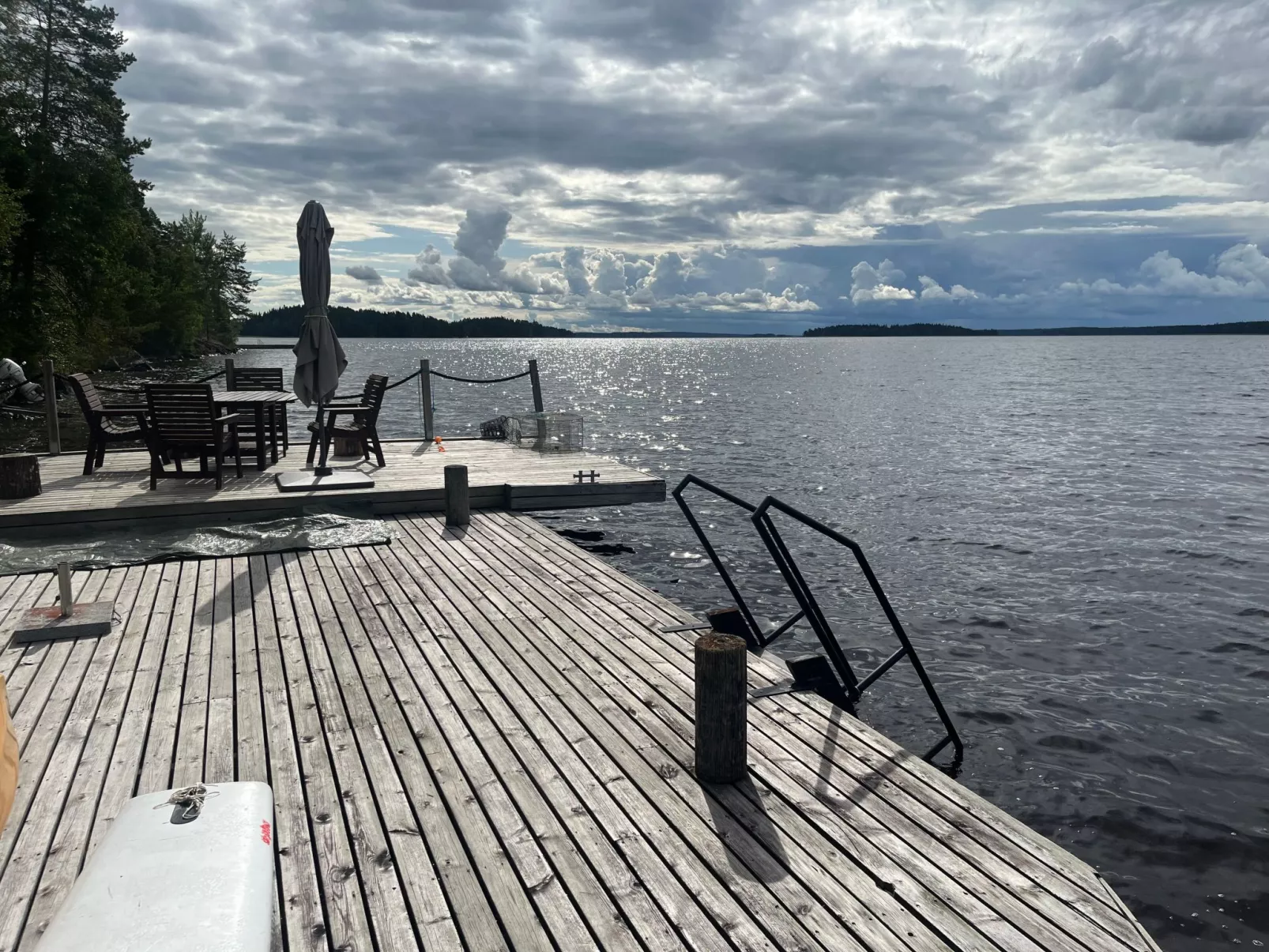 Villa Lakeside-Buiten