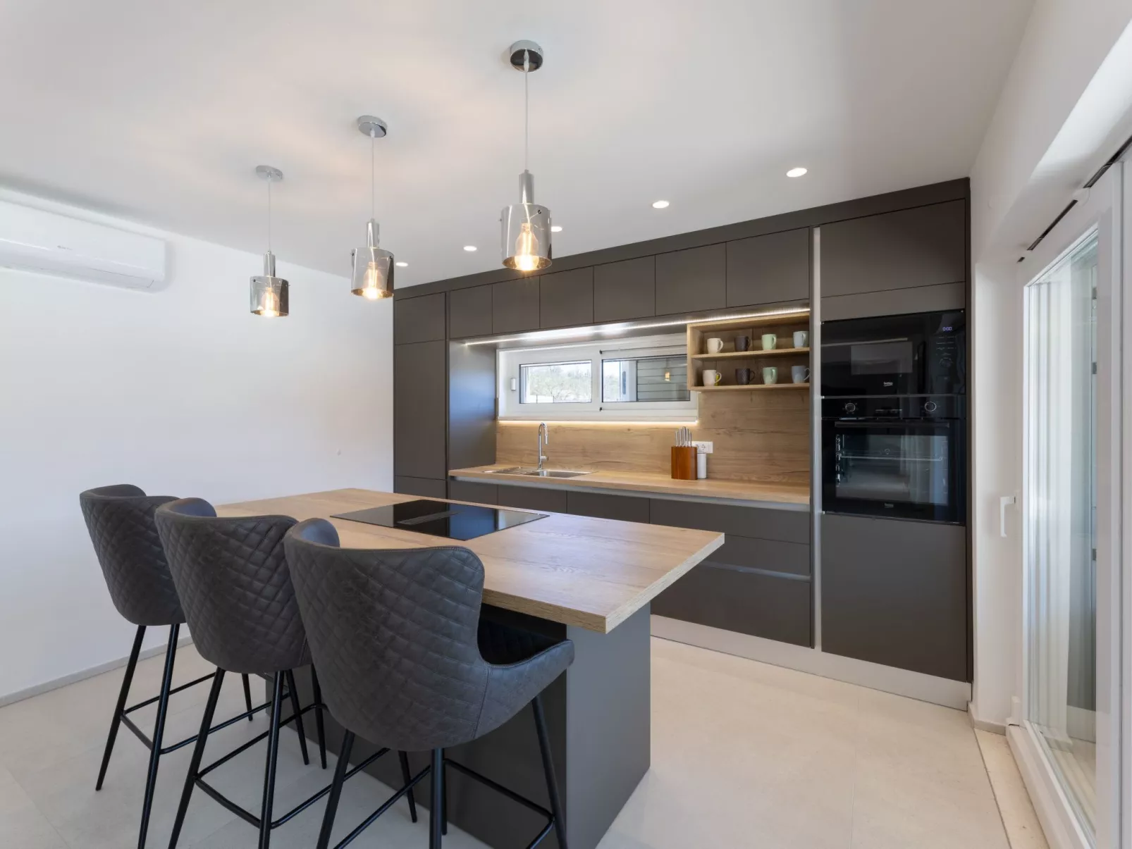 Cottage "Lazy Day Oasis" mit Whirlpool-Binnen