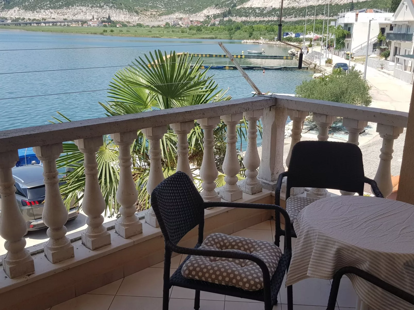 Für 4 Personen-Buiten