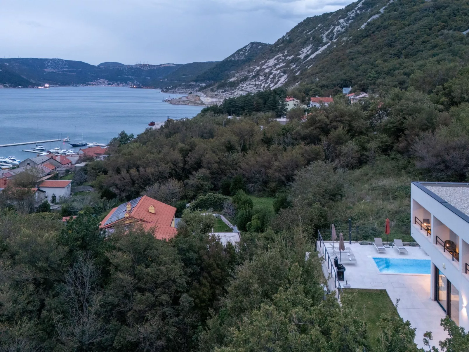 Villa Adria Blue-Image-tags.info