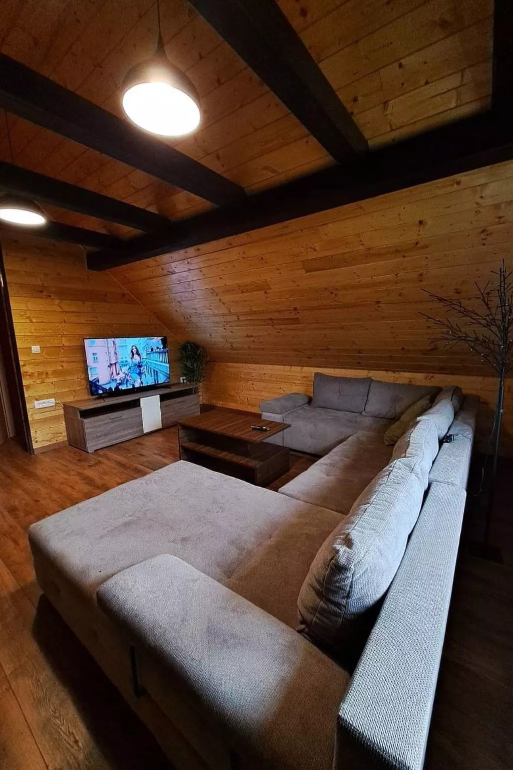 Haus in Sleme Skradsko mit Whirlpool und Parkplatz-Binnen