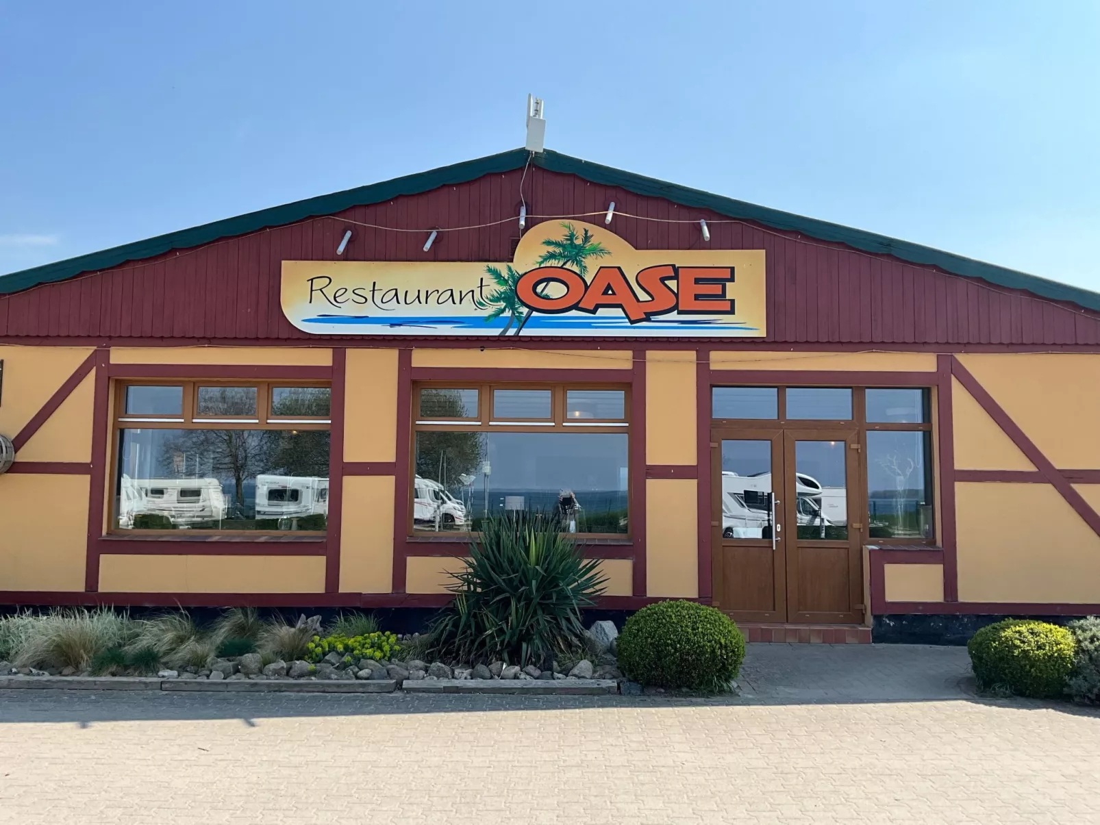 In Hoben mit Grill und Terrasse-Buiten