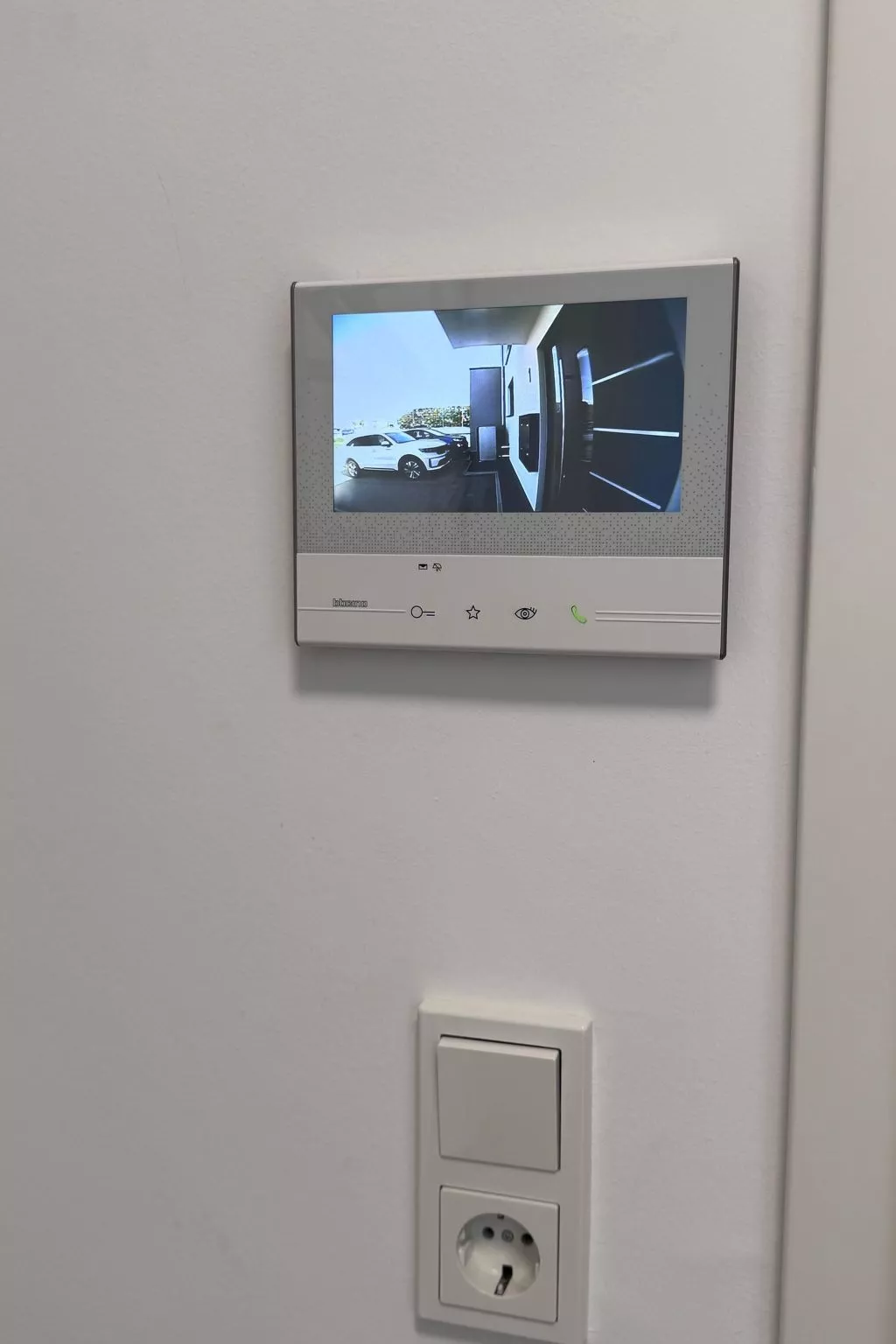 Dariana Schwalbach-Image-tags.info