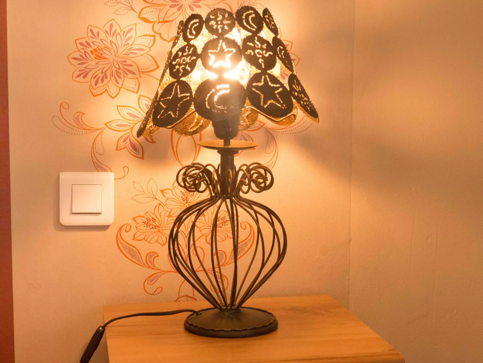 Schönes Ferienhaus mit Pool-Binnen