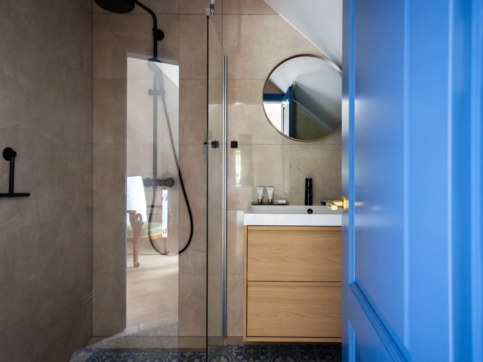 Chateau-Studio Bleu-Binnen