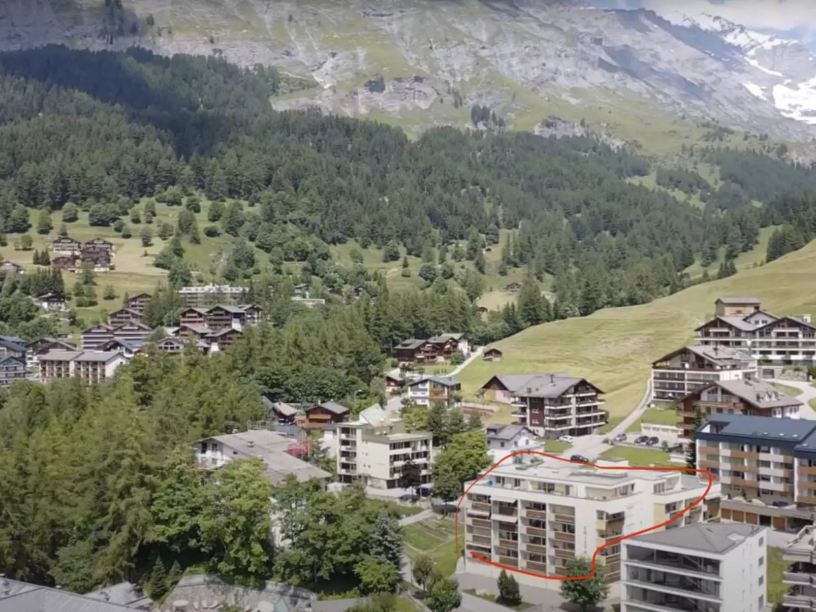 Geräumiges 3.5 Zimmer Beste Lage Kostenloses Parken-Buiten