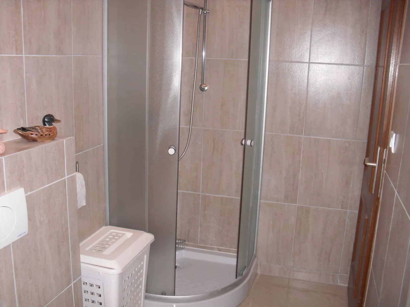 Erdgeschoss-Wohnung-Binnen