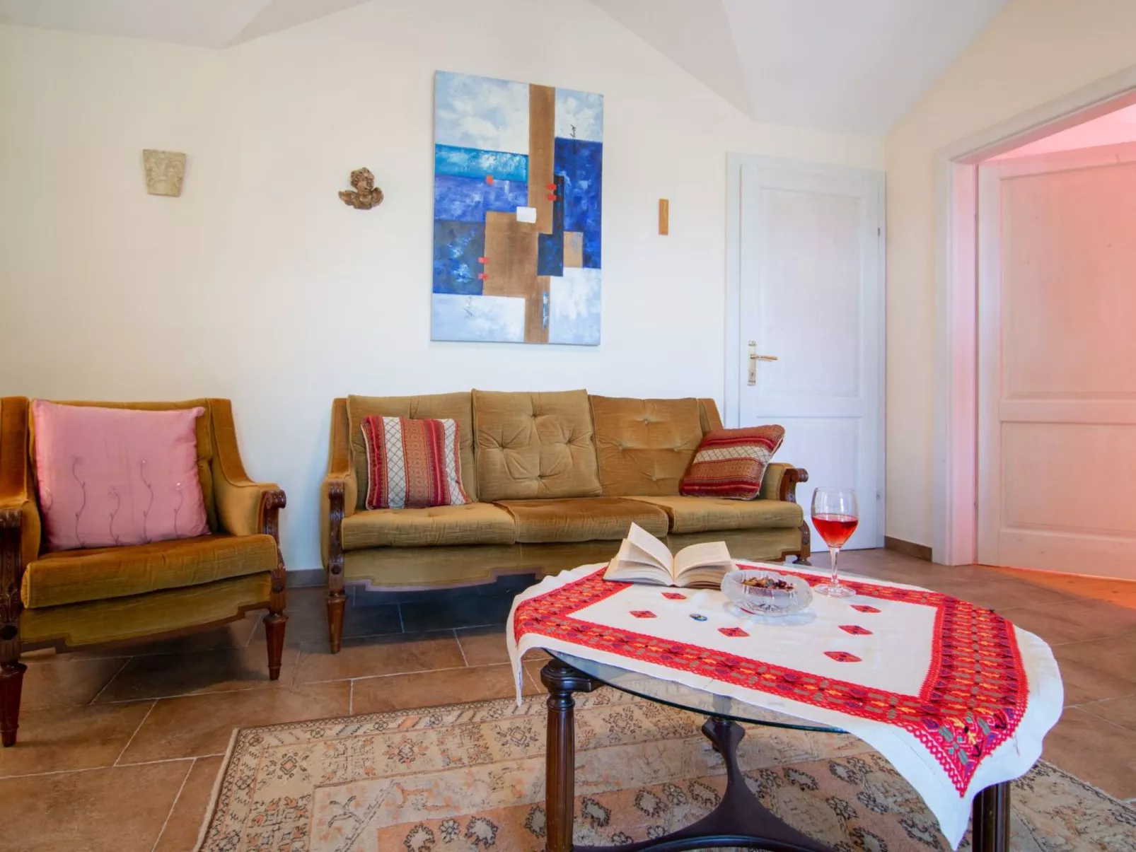 Anwesen "Villa Anton" mit eigenem Pool-Binnen