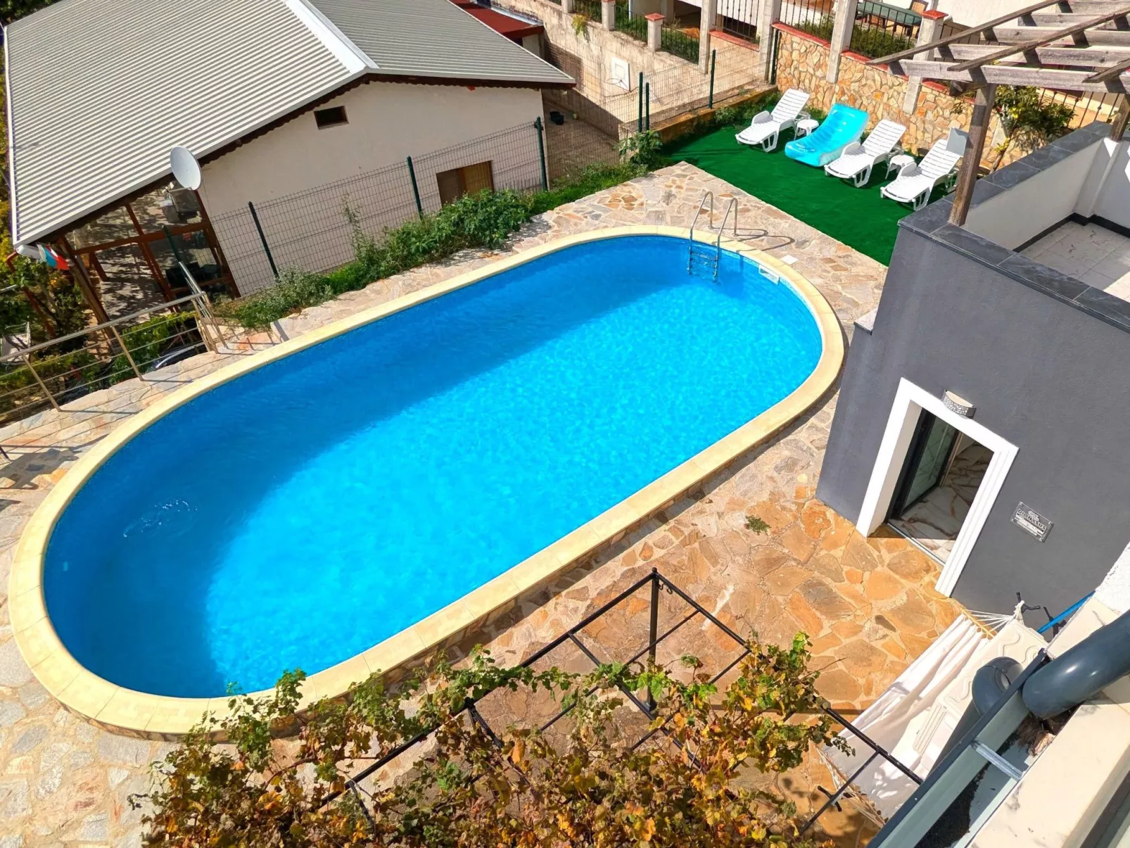 Familienvilla "Dionysus" mit Pool und Meerblick-Buiten