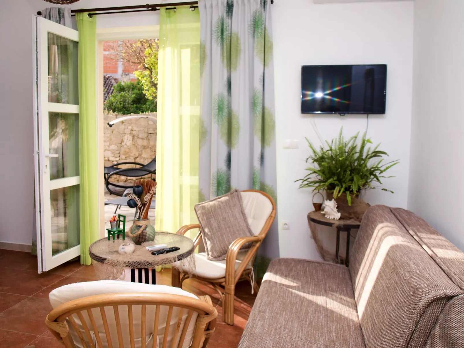 Wohnung „Zitronenbaum Postira“-Binnen