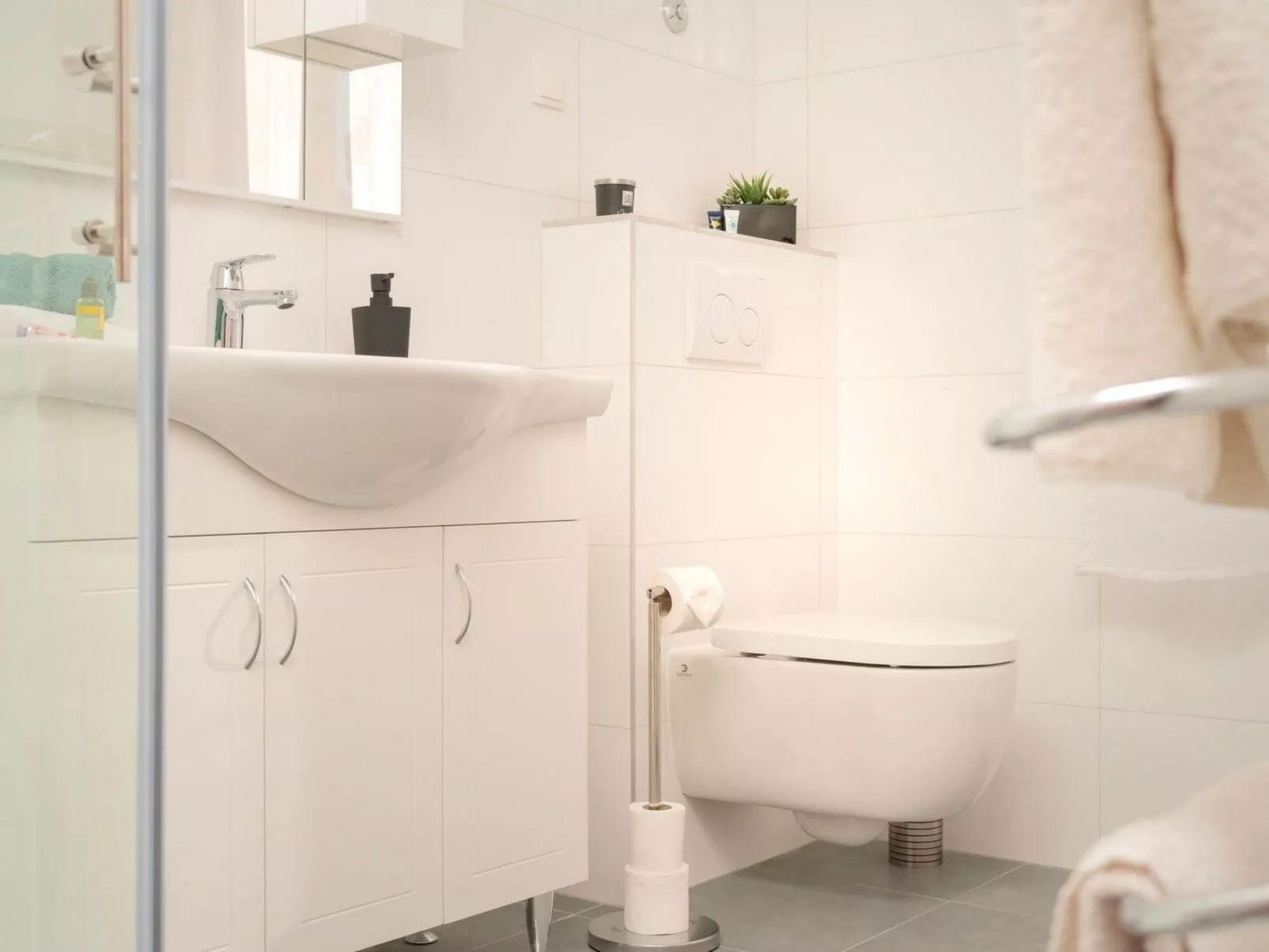 Villa "Sunshine" mit Garten, Grill und Terrasse-Binnen