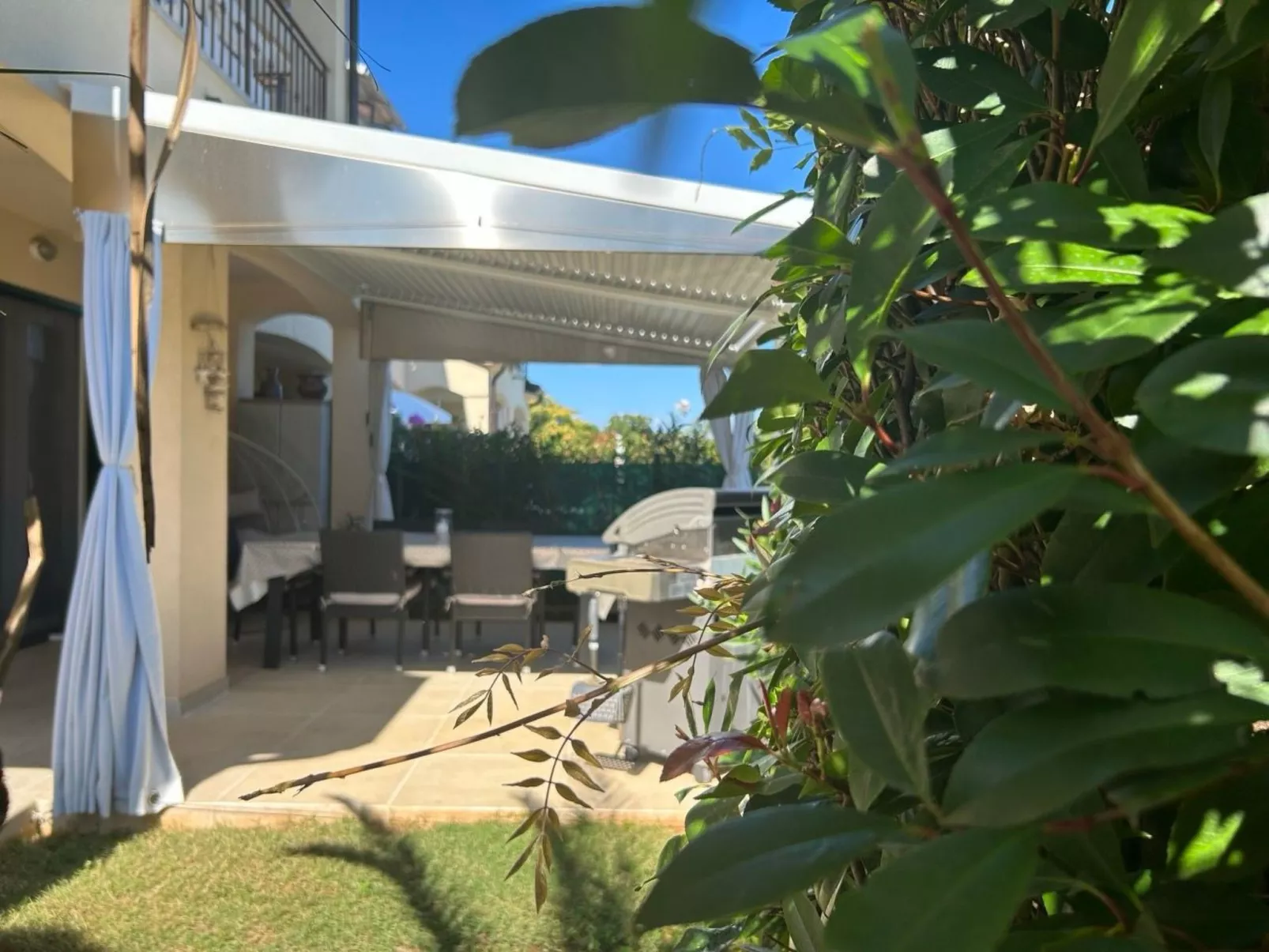 Neues Ferienhaus in Krnica mit Privatem Pool-Buiten