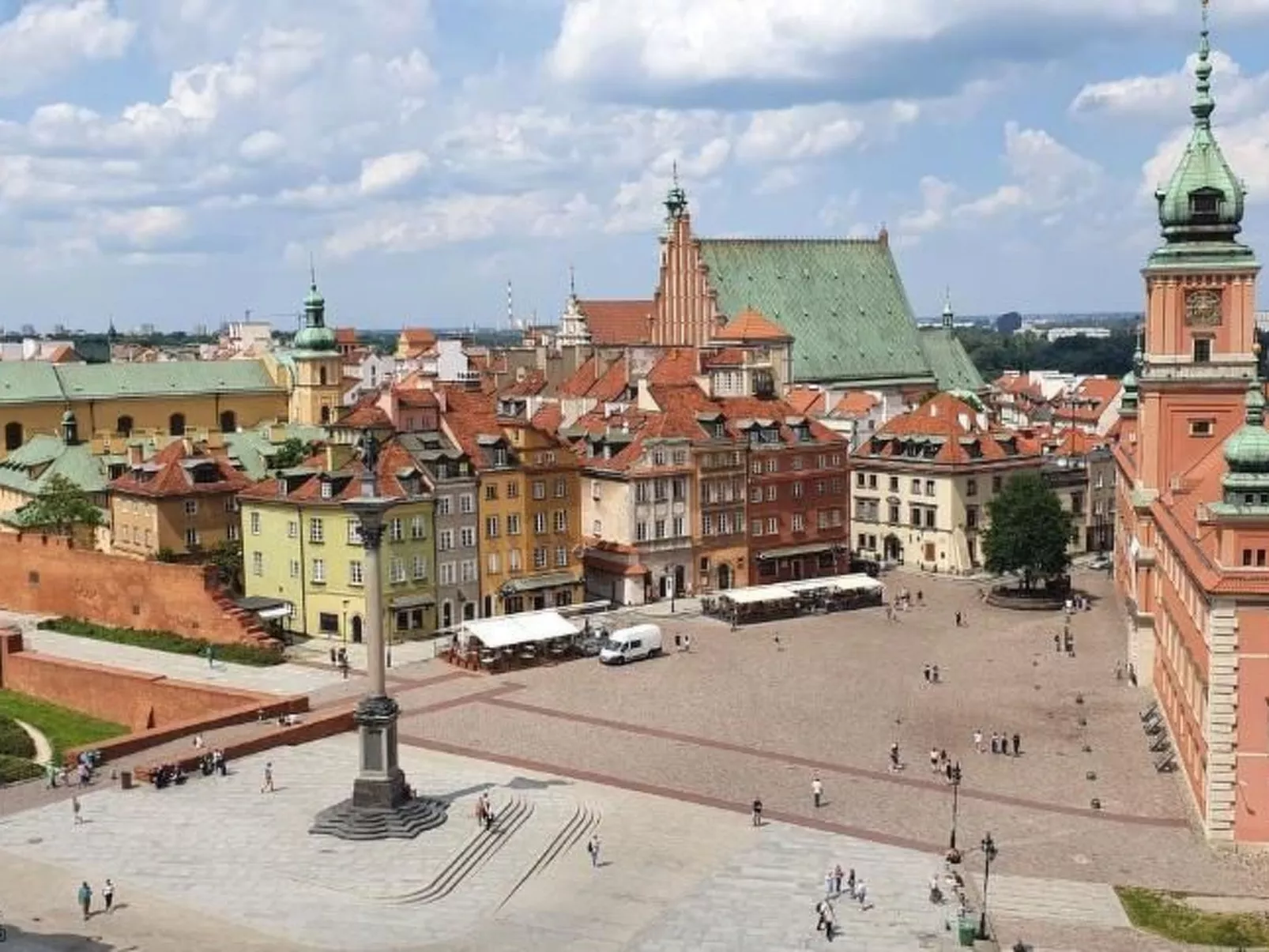 BESSERER PLATZ: Klassisches Warschau-Buiten