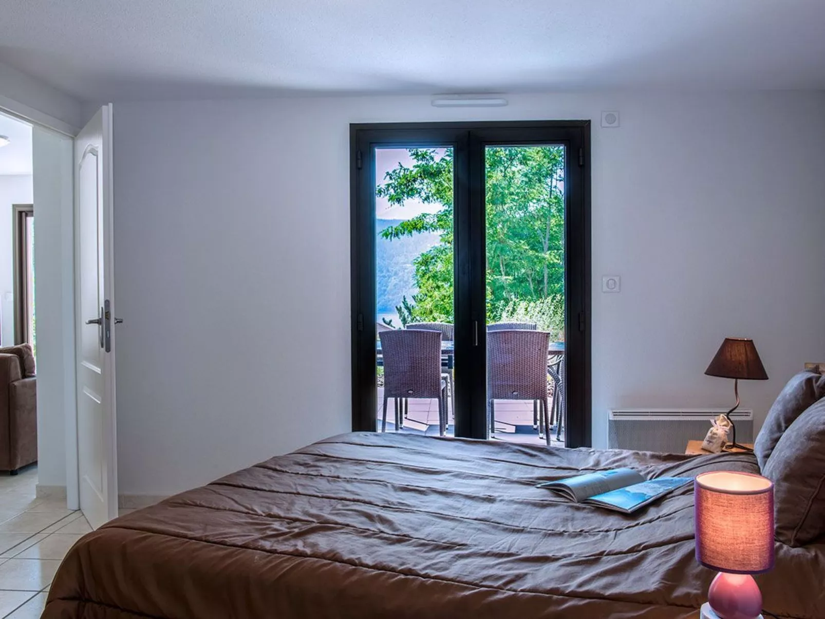 Wohnung mit Blick auf das Wasser-Binnen