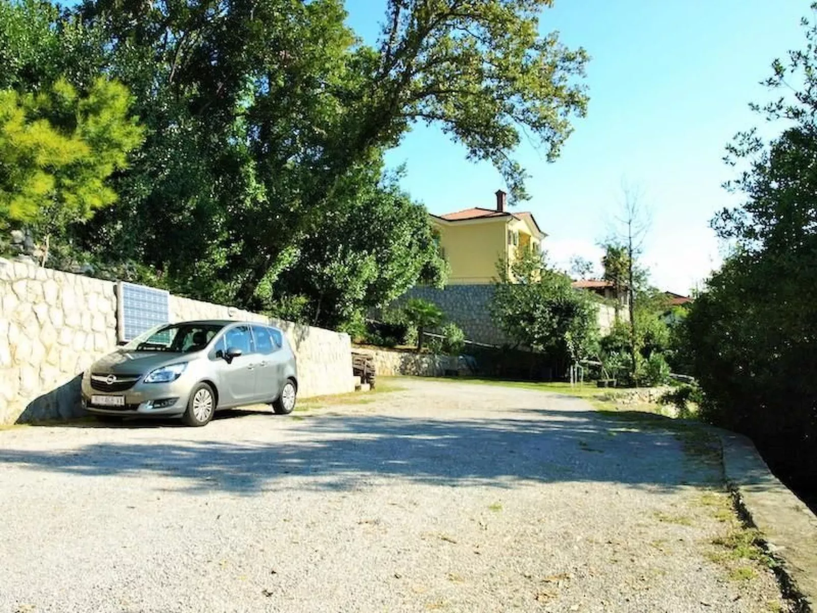 Apartment Kisic 3 mit herrlichem Meerblick-Binnen