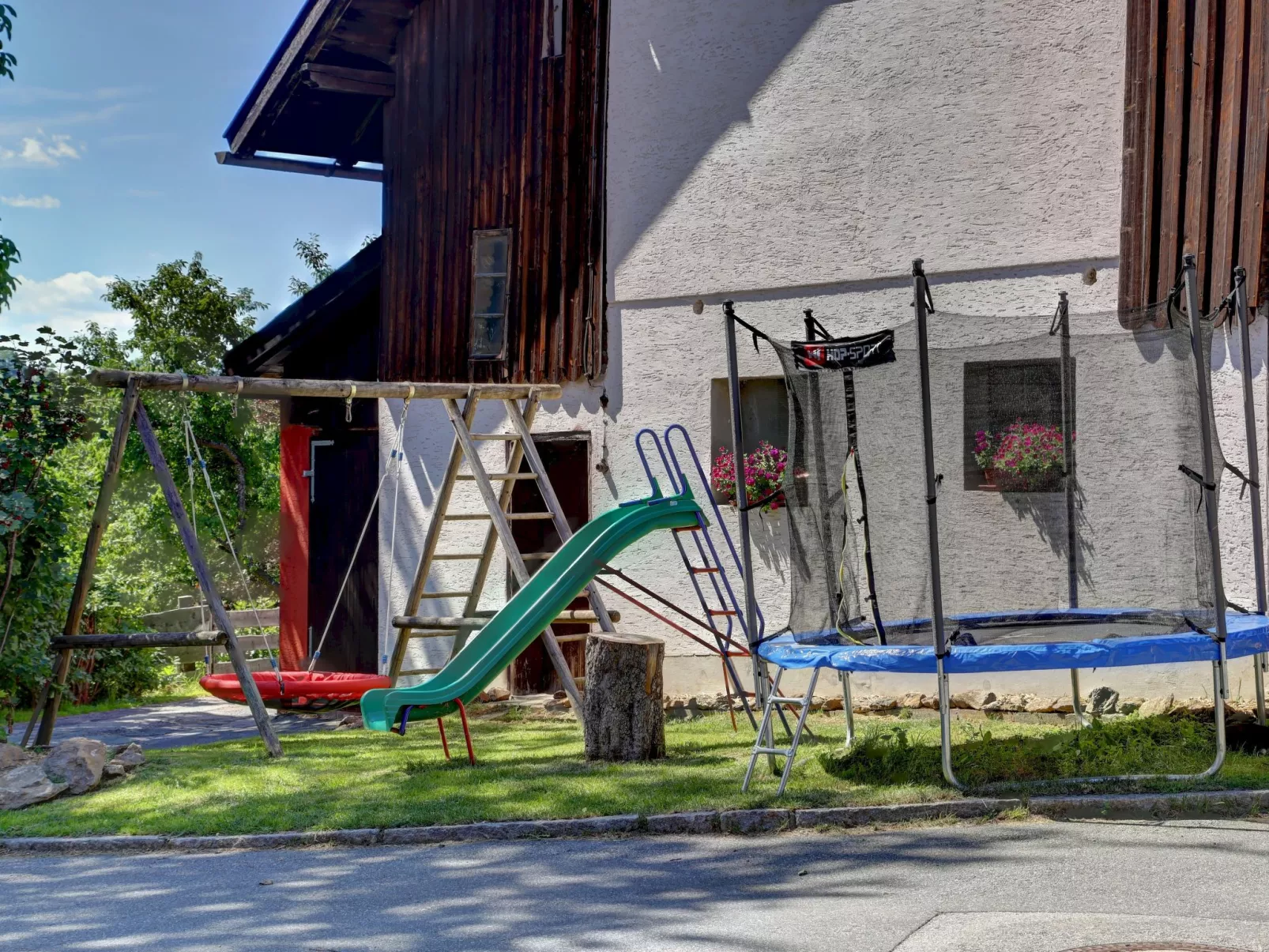 Typ A Studio-Image-tags.info