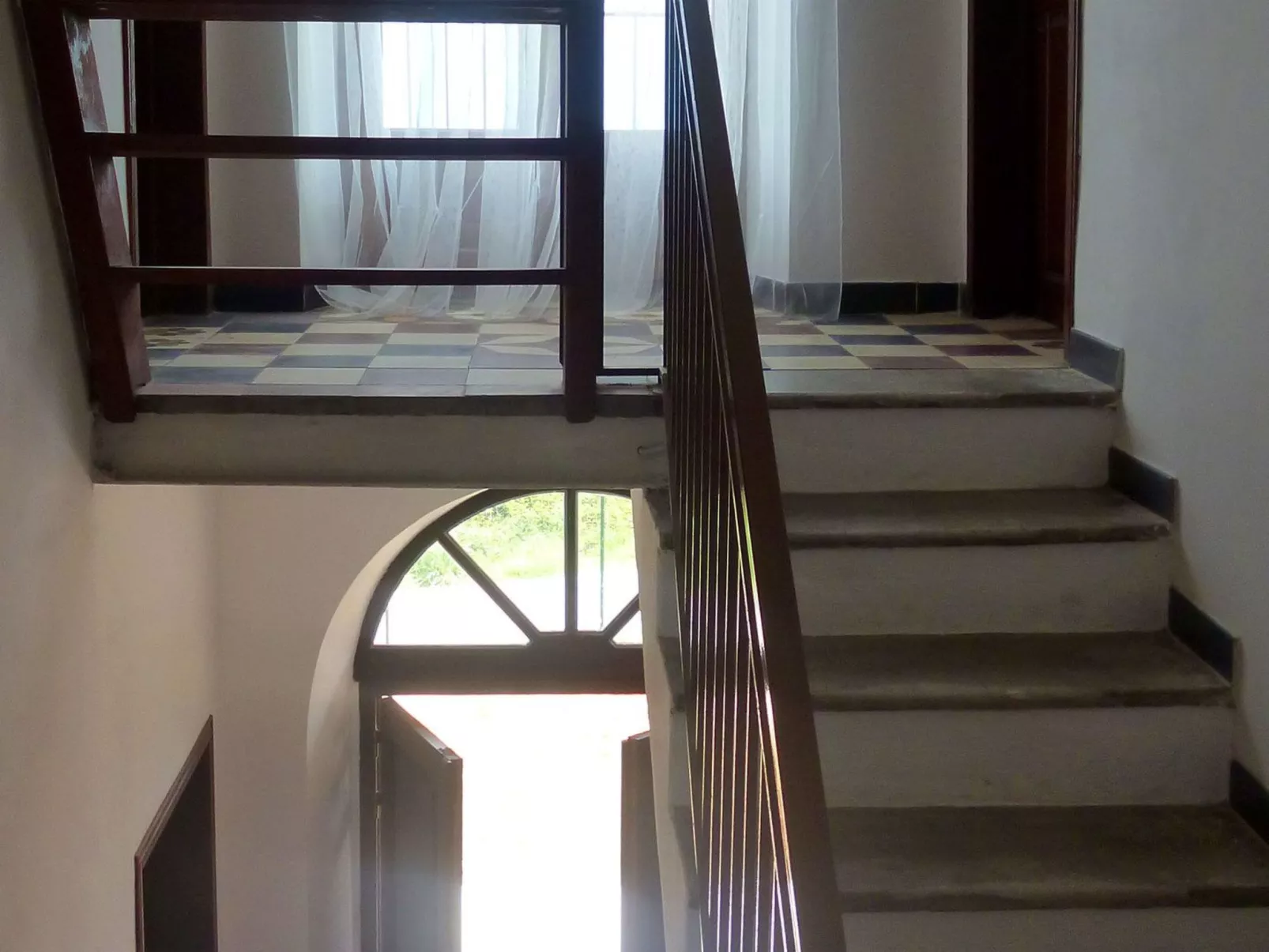 Haus mit Garten, Grill und Terrasse-Binnen