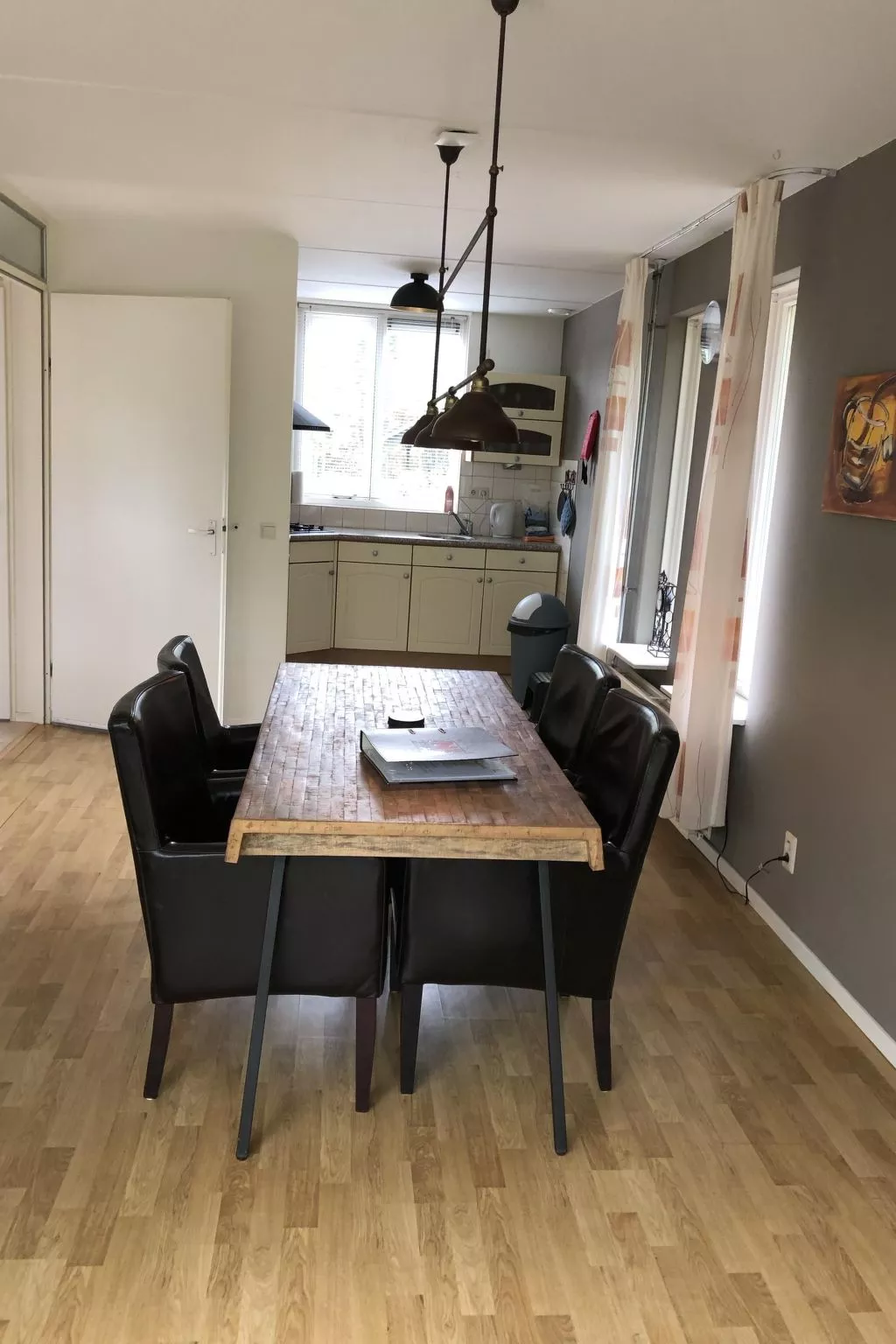 Geräumiges Ferienhaus mitten im Wald-Binnen