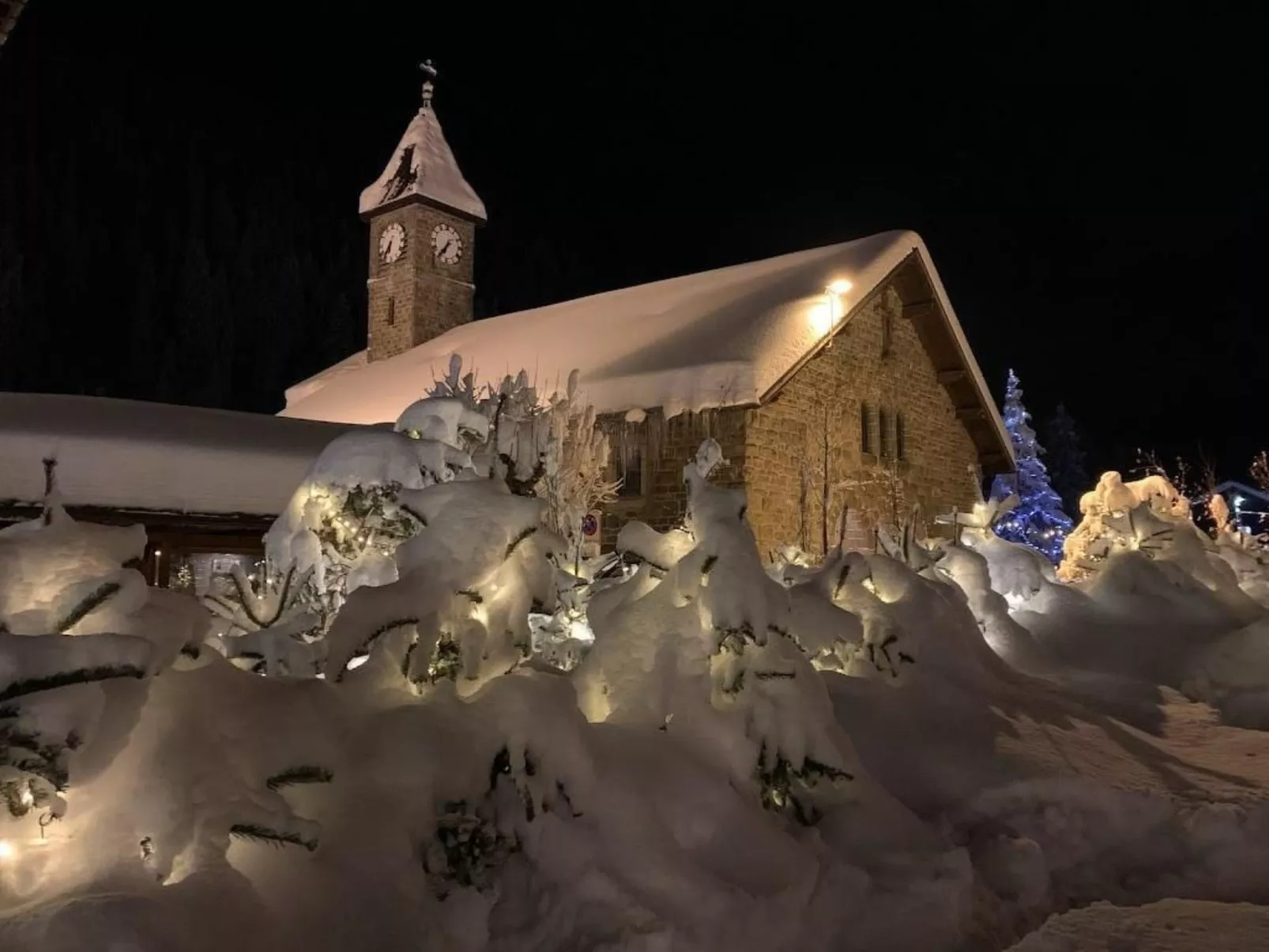 River App., Morgins-Image-tags.info