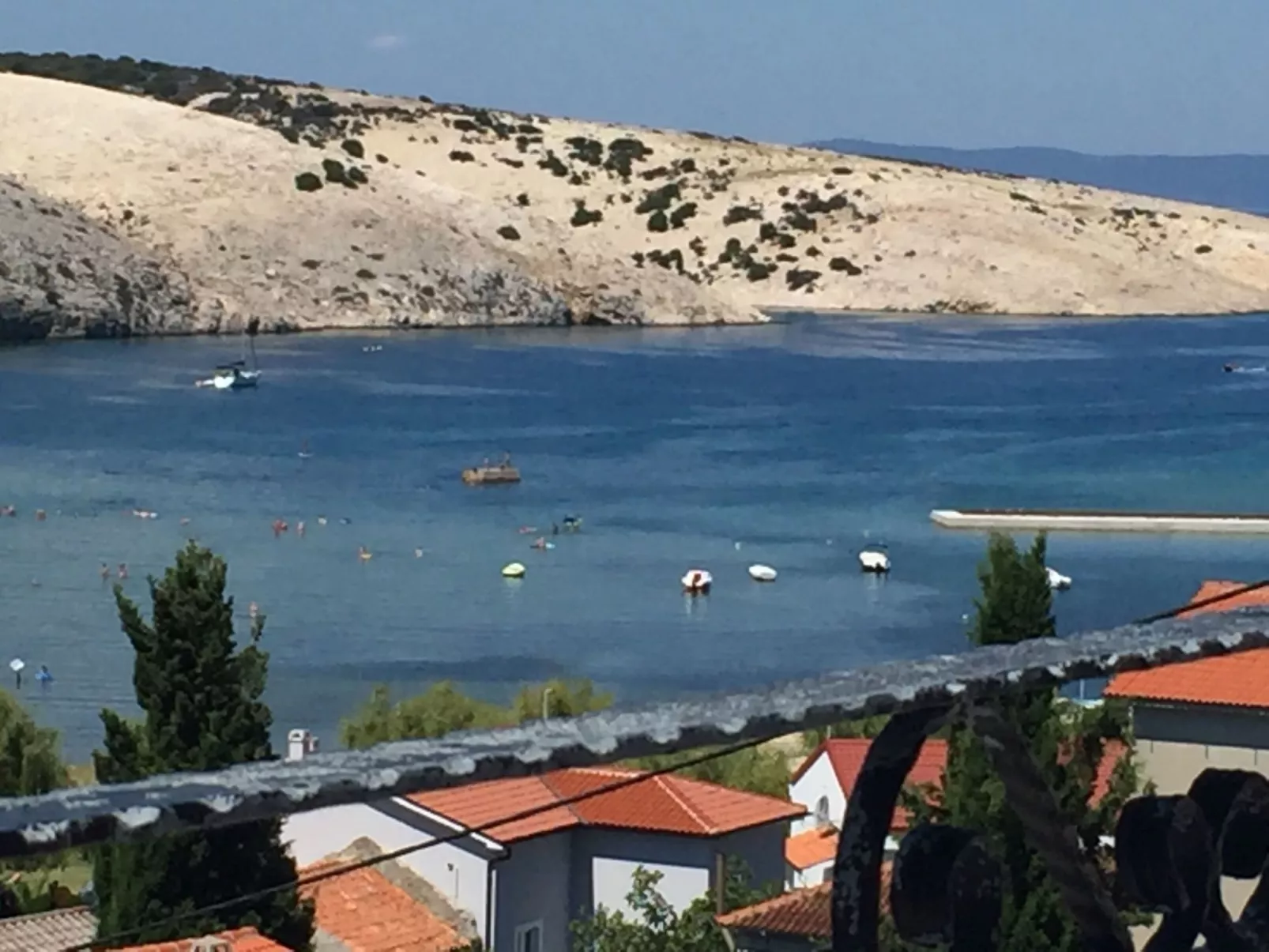 Für sechs Personen-Binnen