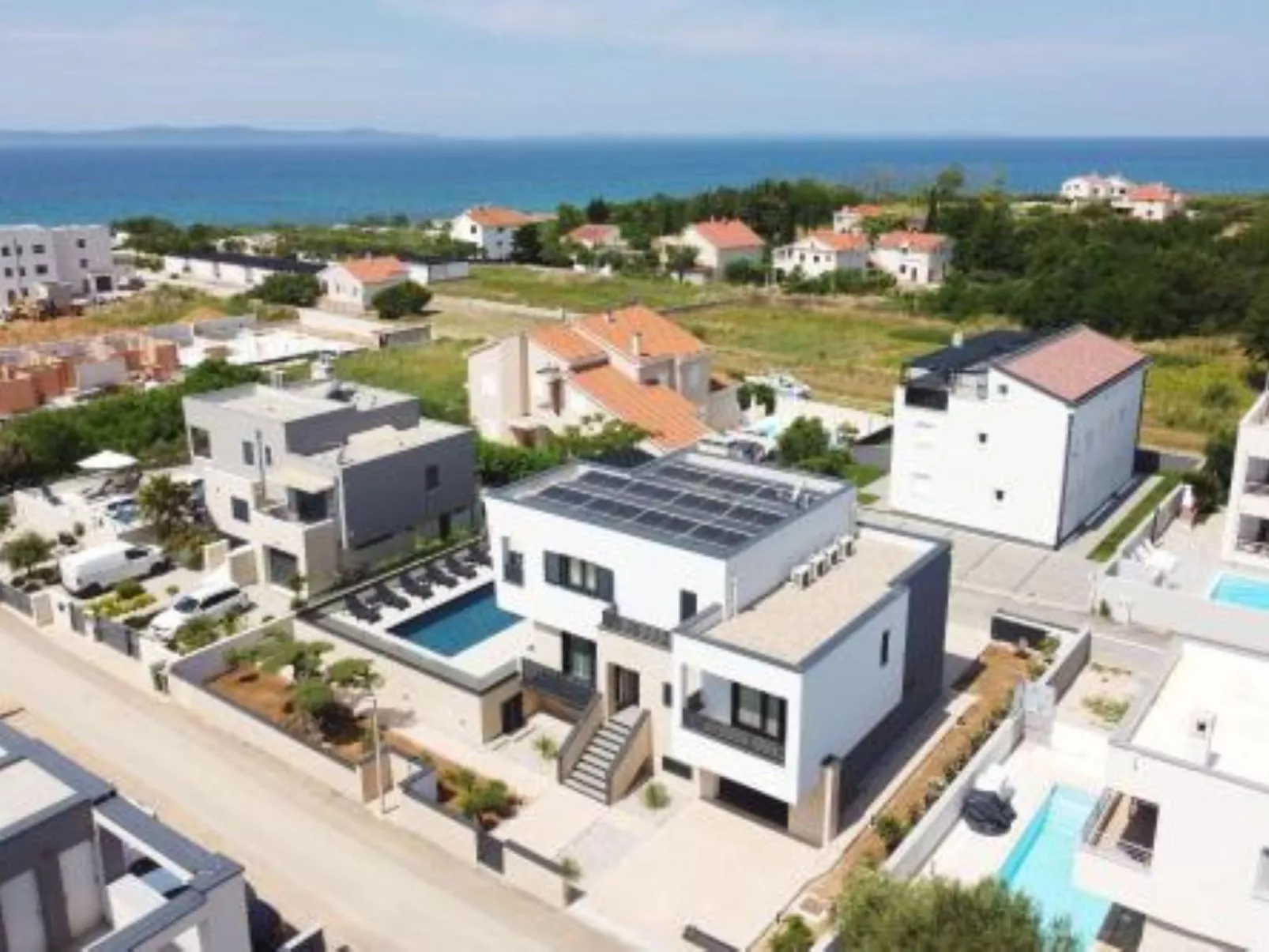 Villa Petra mit beheiztem Pool und Sauna-Buiten