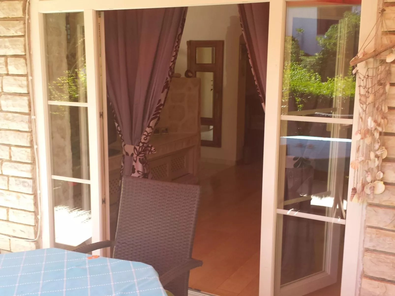 "Jeger" mit Terrasse-Buiten