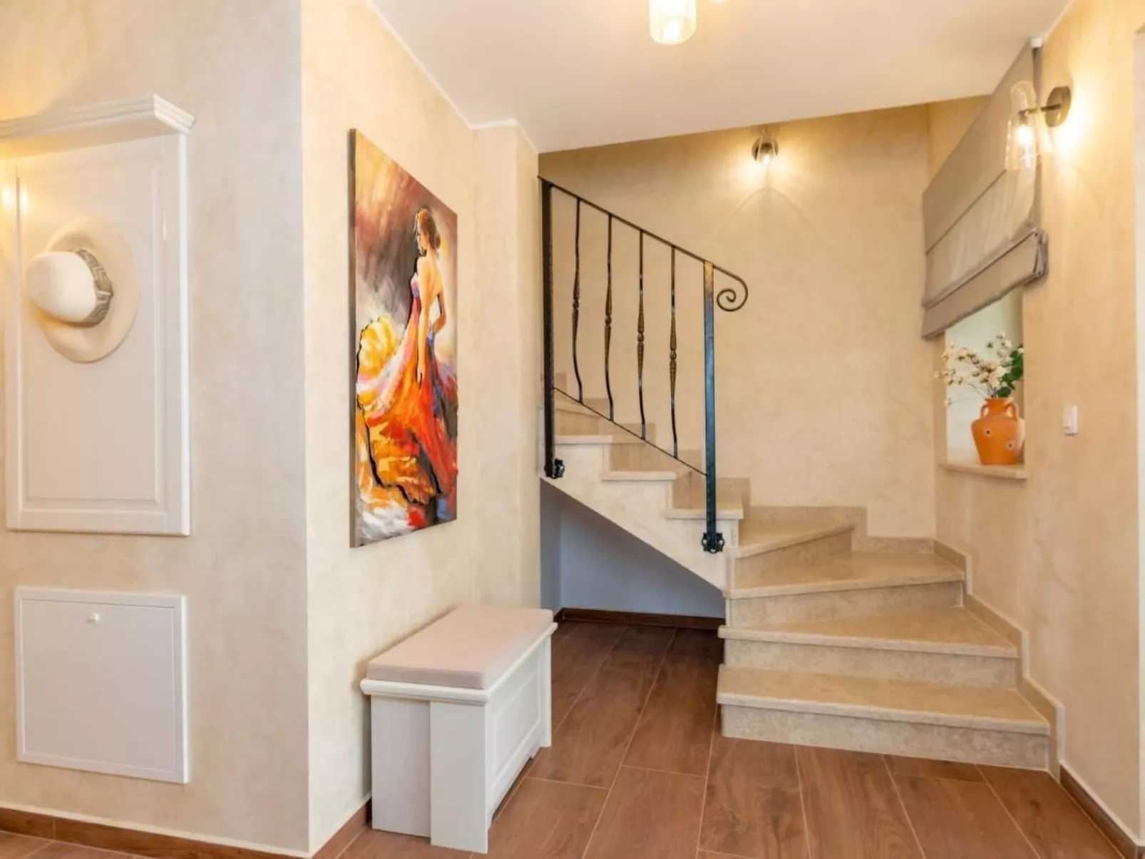 Villa Violette mit Pool nahe Stadtzentrum-Binnen