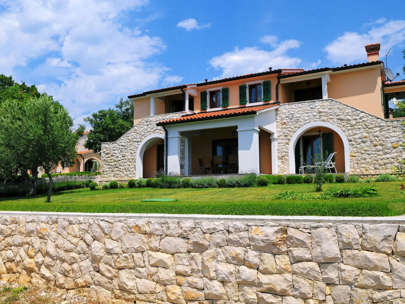 Villa Marina, mit Zugang zu zwei Gemeinschaftspools-Buiten