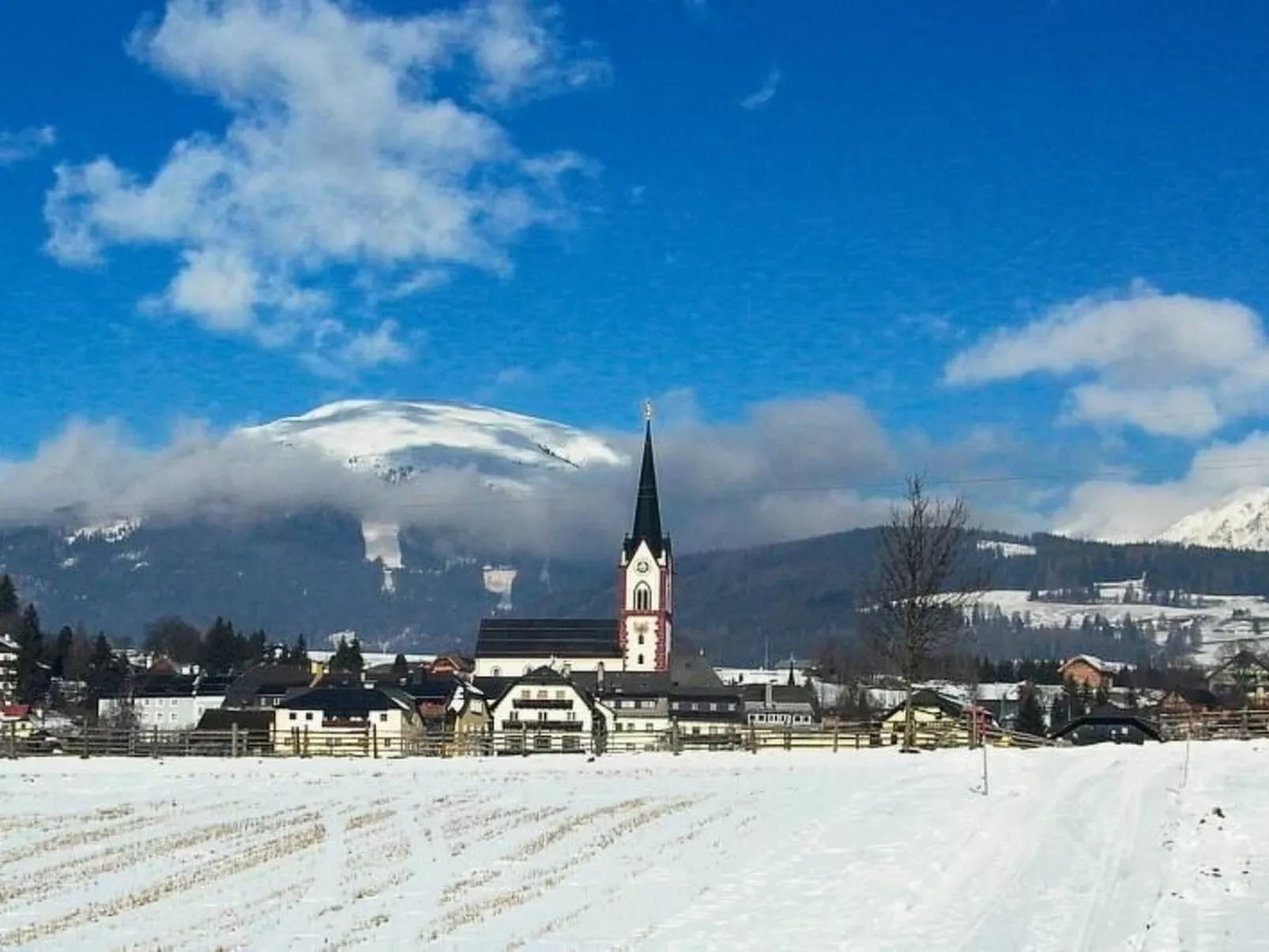 Erdgeschosswohnung in 320 Jahre altem Haus-Buiten