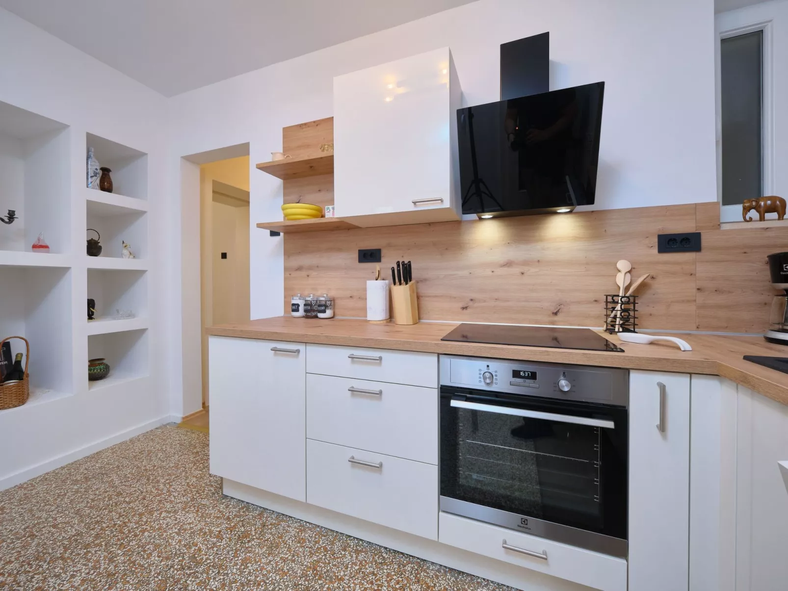 Für 4 Personen ca. 80 m&sup2; in Split, Dalmatien (Gespanschaft Split-Dalmatien-Binnen